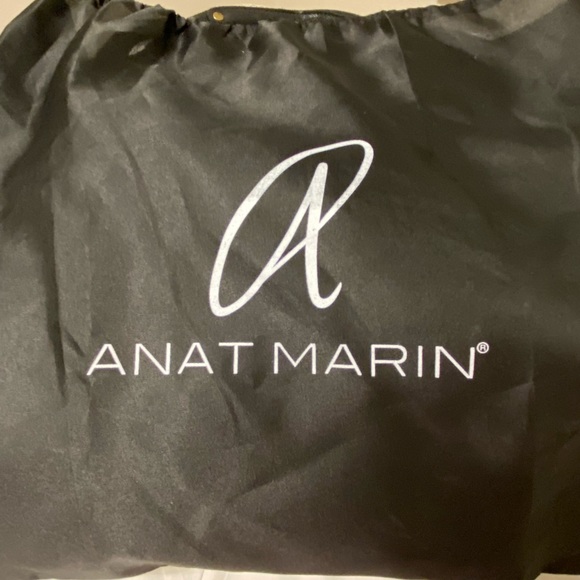 Bold and Beautiful Anat Marin Tote - Picture 2 of 9